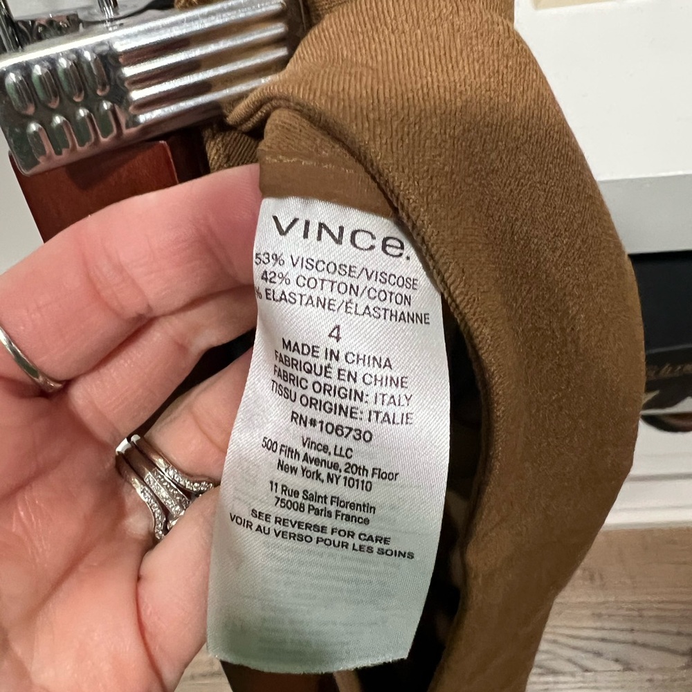 Vince Tan Women's Cropped Pants - Picture 5 of 5